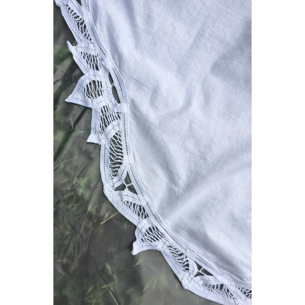 Vintage Round White Cotton Tablecloth 34